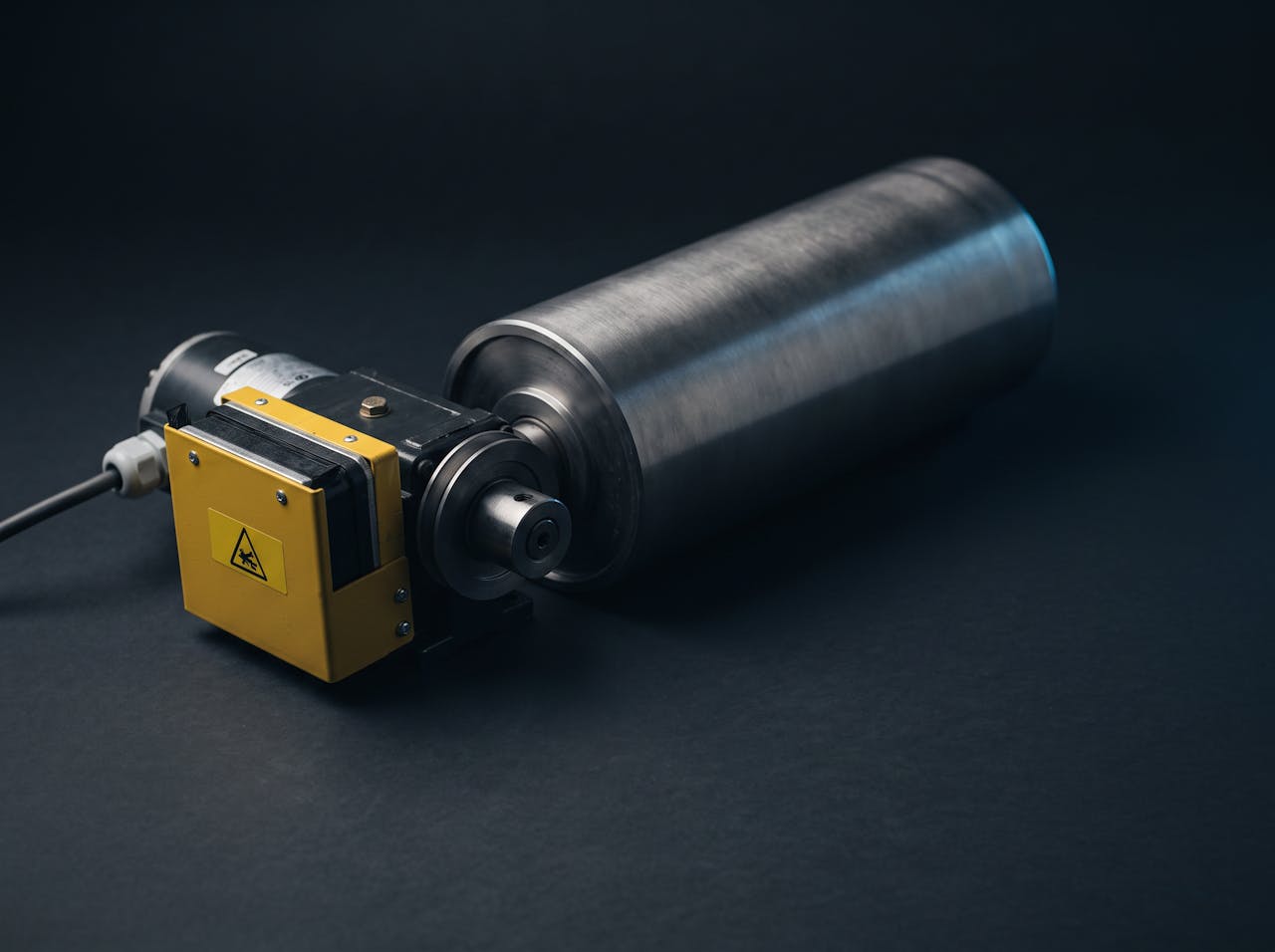 A conveyor drum motor with its integrated drive card